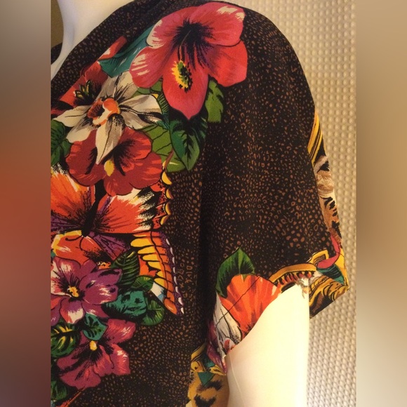 ๐บHP!๐บ VTG Two Piece Tropical Floral With Tiger Top & Skirt - Picture 2 of 16